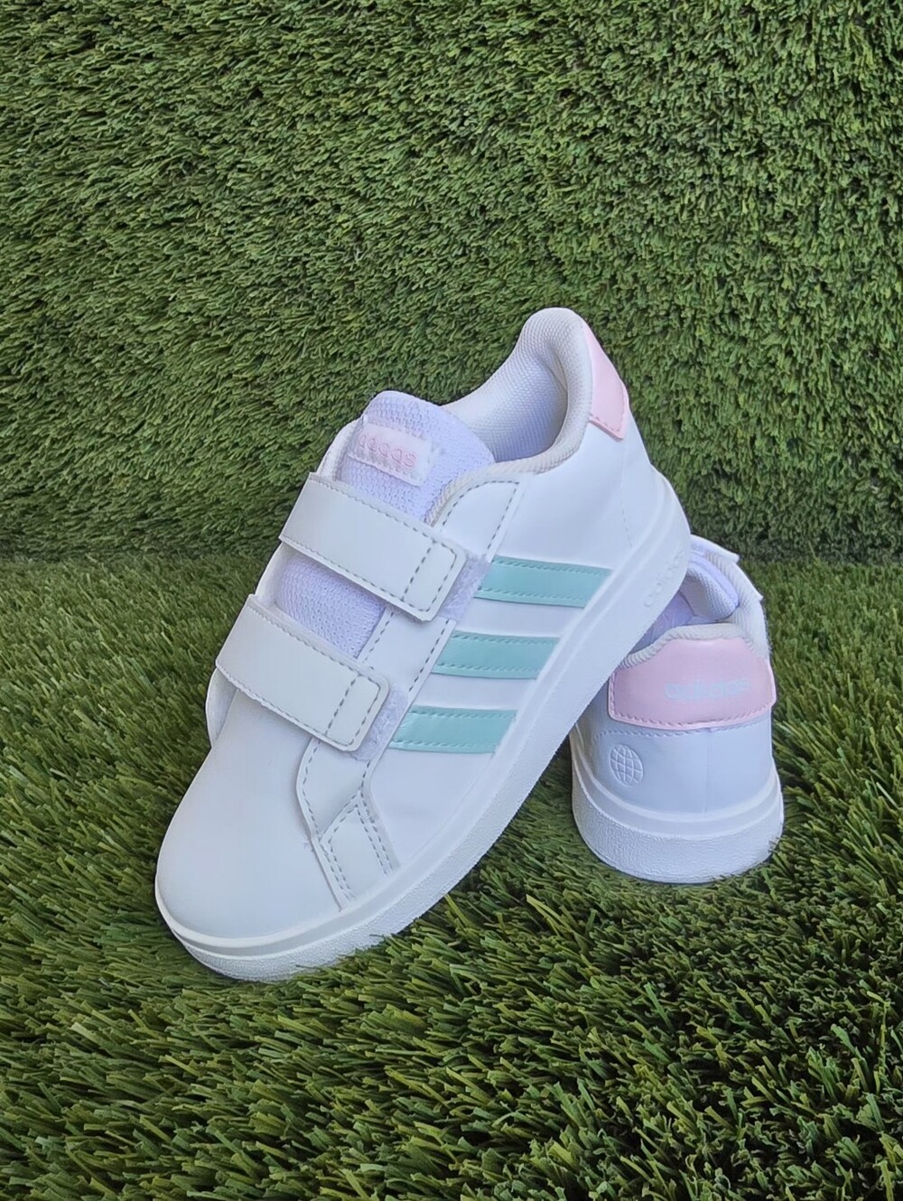 Adidas Grand Court 2.0 Sneakers